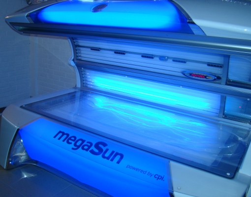 megasun-solarium-uzywane-lozko-opalajace-model-7900-Ultra-Power-CPI-kbl